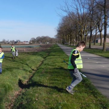 Opschoondag in Boekel door jeugdnatuurwacht