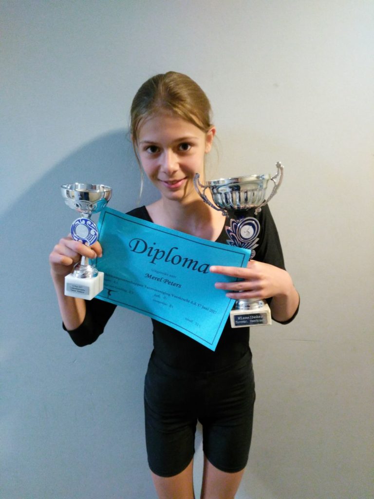 Merel Peters clubkampioen Veerkracht