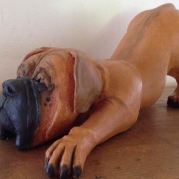 Expositie van klei en keramiek