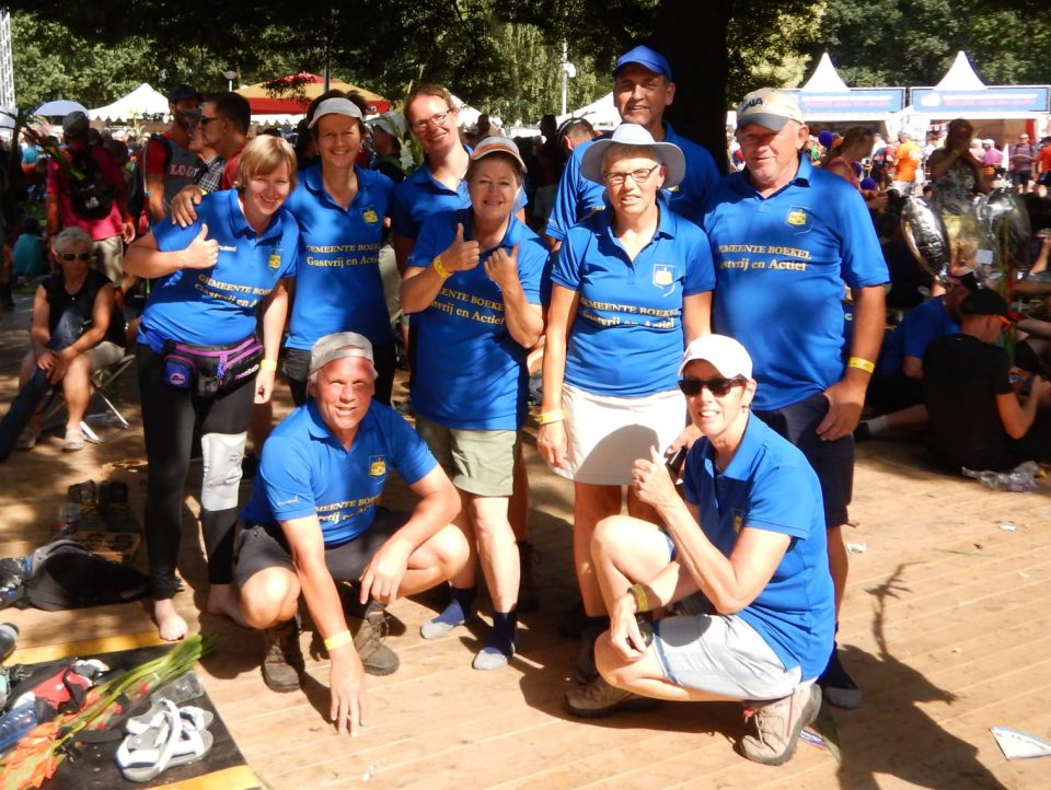Vierdaagse lopers bedanken Gemeente Boekel