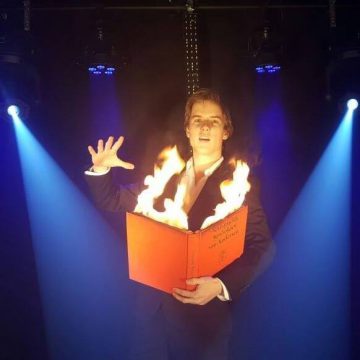 Illusionist Sander Smits zorgt voor magie
