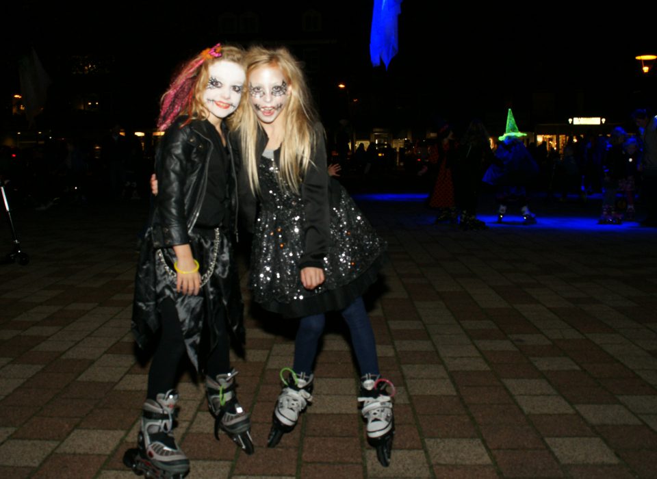 Halloween skaten Sint Agathaplein