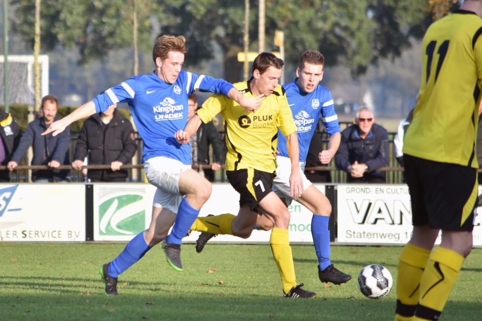 Boekel wint burenderby met Handel