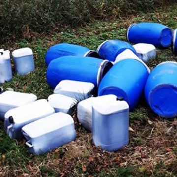 Gedumpte drugsvaten bij Van Asseldonk
