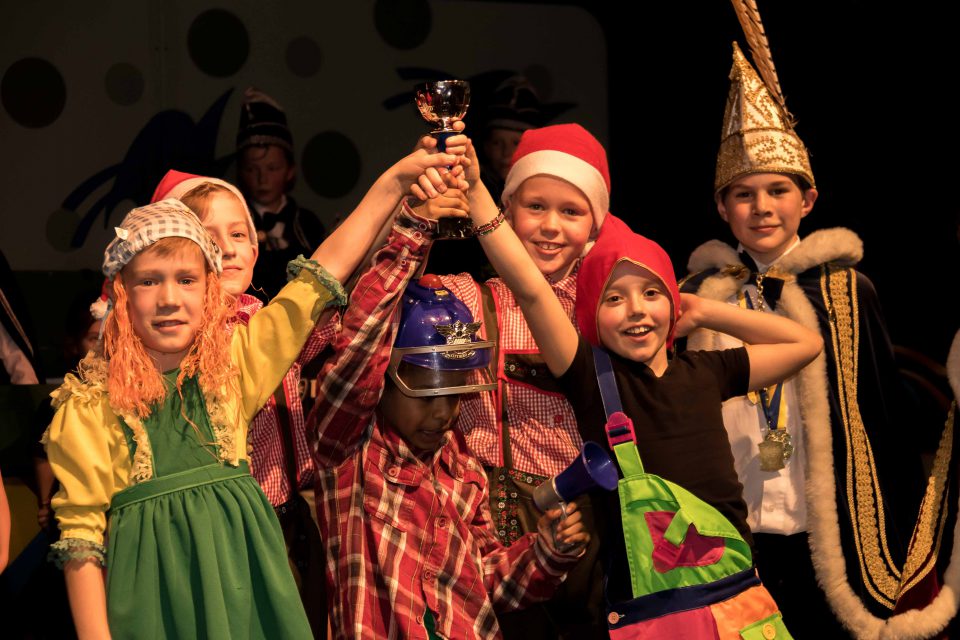 Stuif es in bij C.S. de Knöllekes