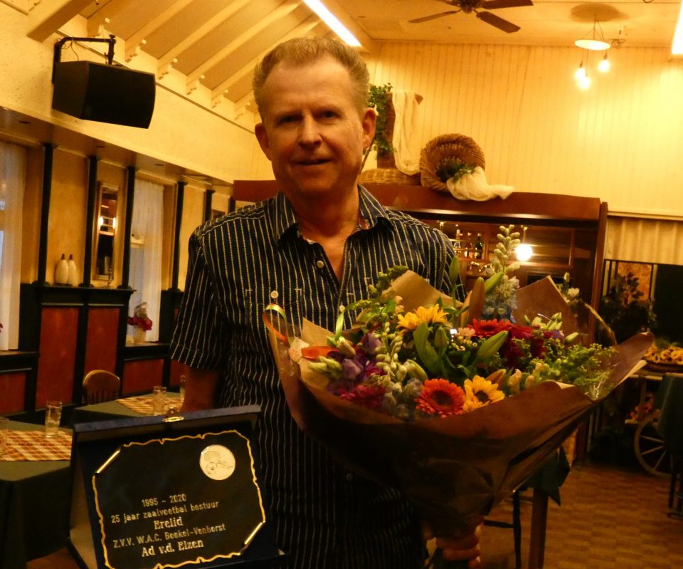 Ad van den Elzen erelid WAC Boekel-Venhorst