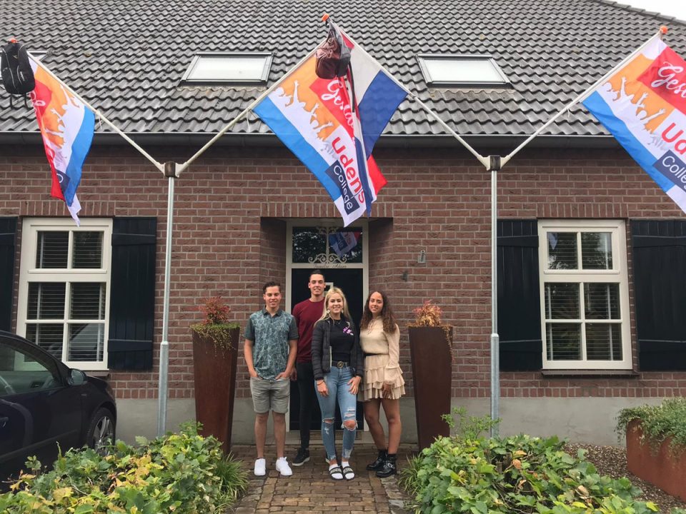 Vierdubbel examenfeest bij familie Adam in Boekel