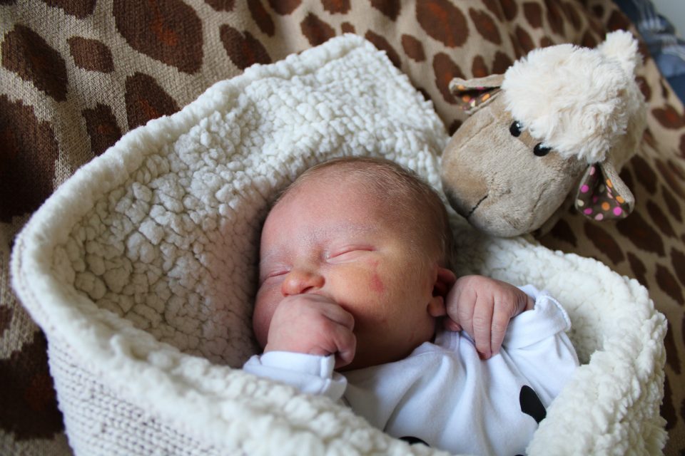 BzV: Steffi en Roel kersverse ouders van dochter Sterre