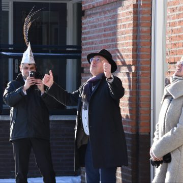 Verrassing voor Pierre Bos met vlag en wimpel geslaagd