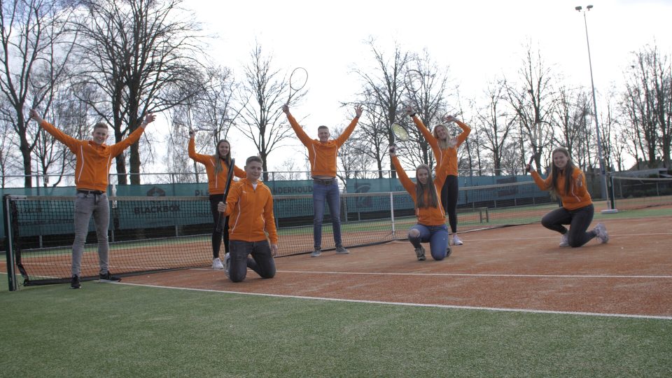 Whoznextteam viert 5-jarig bestaan