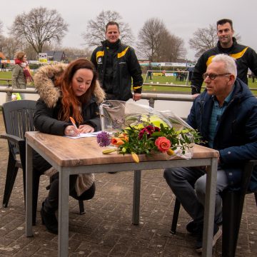 Sponsorcontract v.v. Boekel Sport – Van Asseldonk Champignons verlengd en jeugd v.v. Boekel Sport in Corona-tijd.