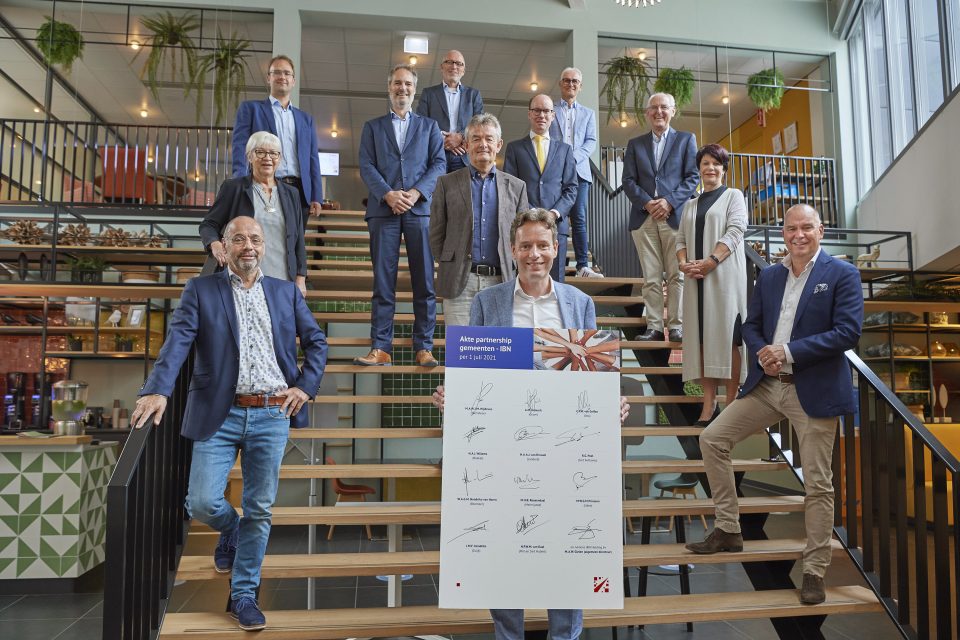 Boekel tekent samen met tien andere gemeenten vernieuwd partnership met IBN