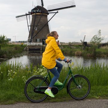 “Vat oe fiets” voor het welzijn van de ouderen in Sint Petrus