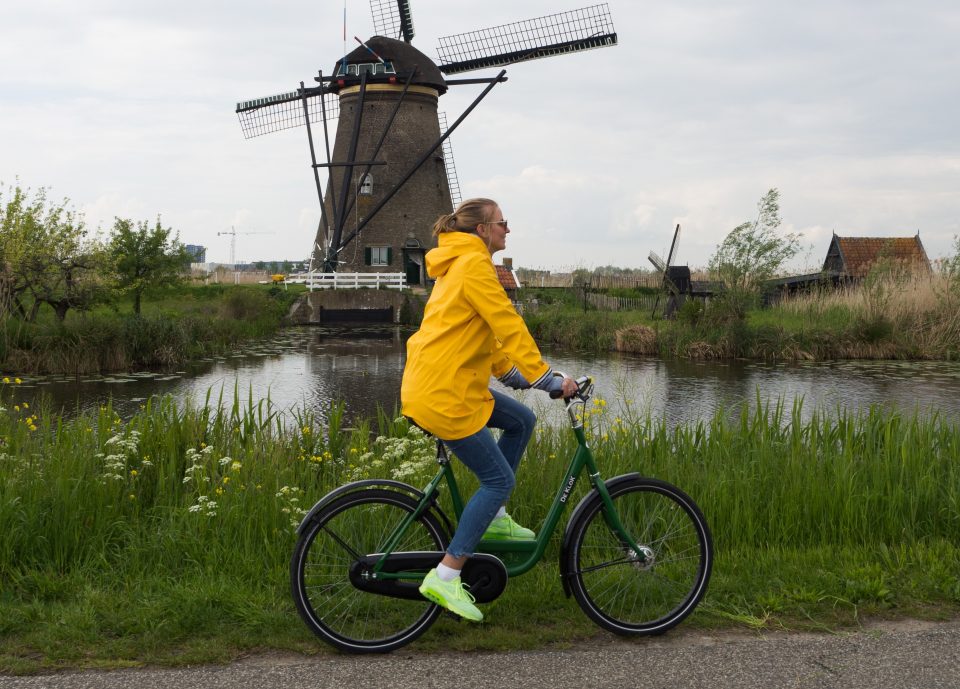 “Vat oe fiets” voor het welzijn van de ouderen in Sint Petrus