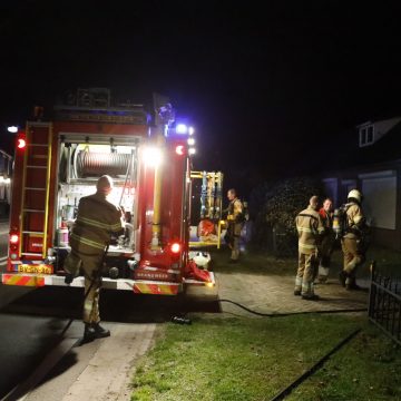 Kachel in brand onder afdak Volkelseweg