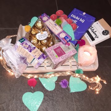 Wie gun jij een pakket vol ‘licht en liefde’?