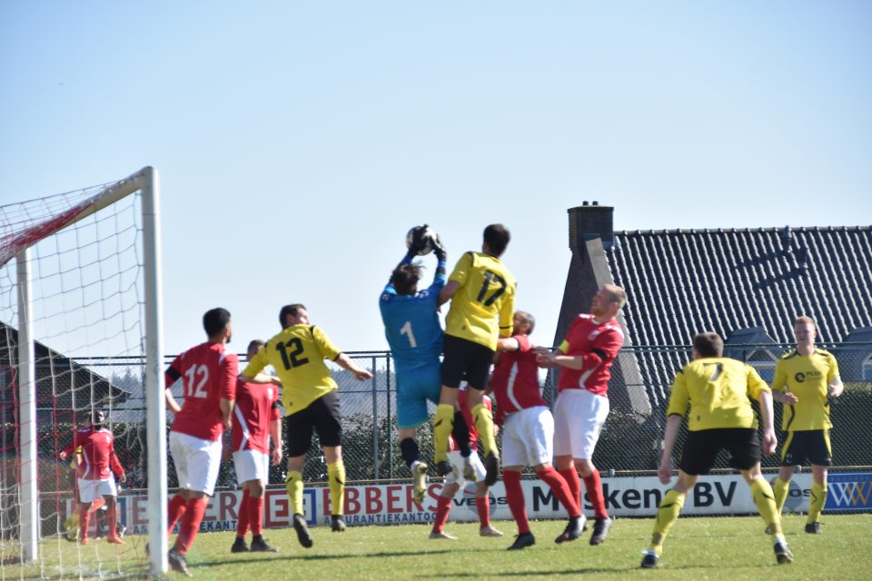 v.v. Boekel Sport 1 maakt misstap in Groesbeek