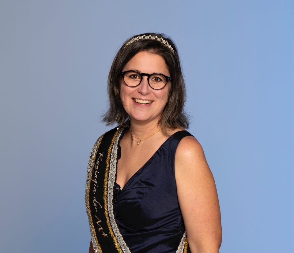 Koningin Brigitte dun 1e nieuwe Koningin der M4