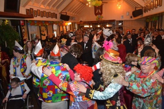 Kansplus bal bij C.v. de Vliegenmeppers