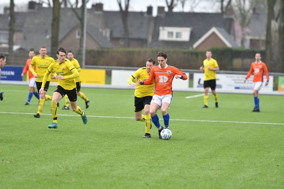 v.v. Boekel Sport 1 weet niet te winnen in Schaijk: 3-2