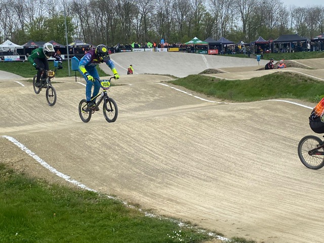 Talent BMX Team uit Handel bij 3-Nationscup in Ranst (België)