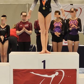 Yara van der Pol regio kampioen turnen 2024