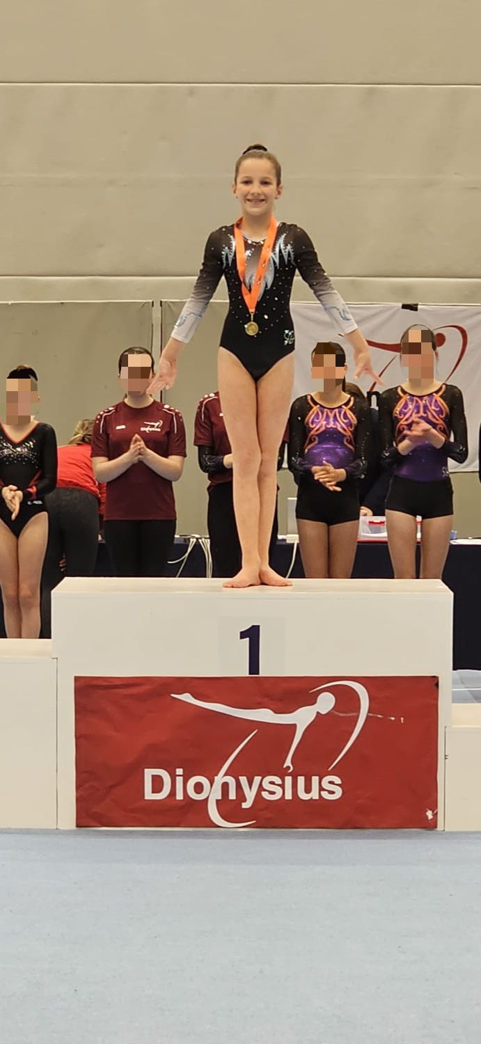 Yara van der Pol regio kampioen turnen 2024