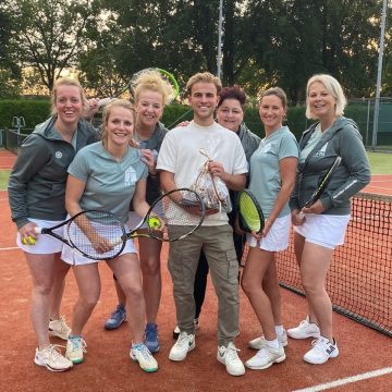 Blij met sponsor Van de Ven Glazenwasserij