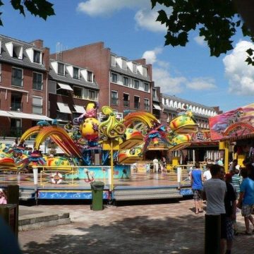 Kermis Boekel: ‘Niet de grootste, wel de goedkoopste!’