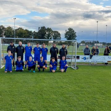 Passend voetbal team Boekel 1e tijdens coaches on tour in Deurne