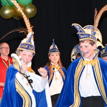 C.S. de Knöllekes onthult Jeugdprins Pepijn, Jeugdvorst Mike en de jeugdraad