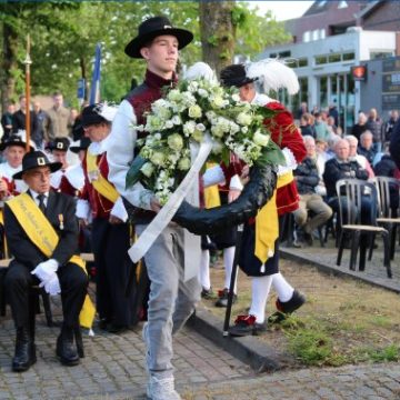 Boekel viert 80 jaar vrijheid met bevrijdingsvuur en zangkorenfestival