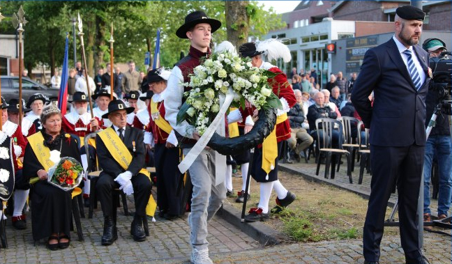 Boekel viert 80 jaar vrijheid met bevrijdingsvuur en zangkorenfestival