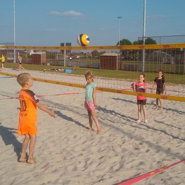 Beachvolleybal voor jeugd, kom meedoen!