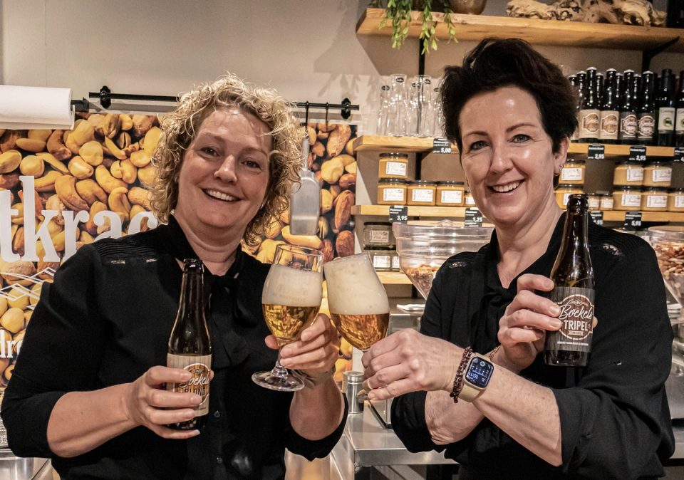 Nootkracht verrast met eigen bier: Boekels Blond en Boekels Tripel