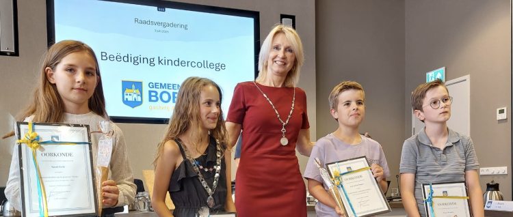 Gemeente Boekel beëdigt eerste kindercollege