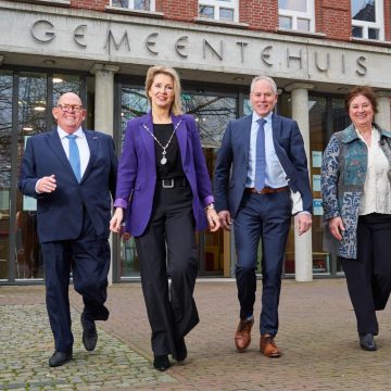 Democratie: een vloek of een zegen? – Column burgemeester Caroline van den Elsen