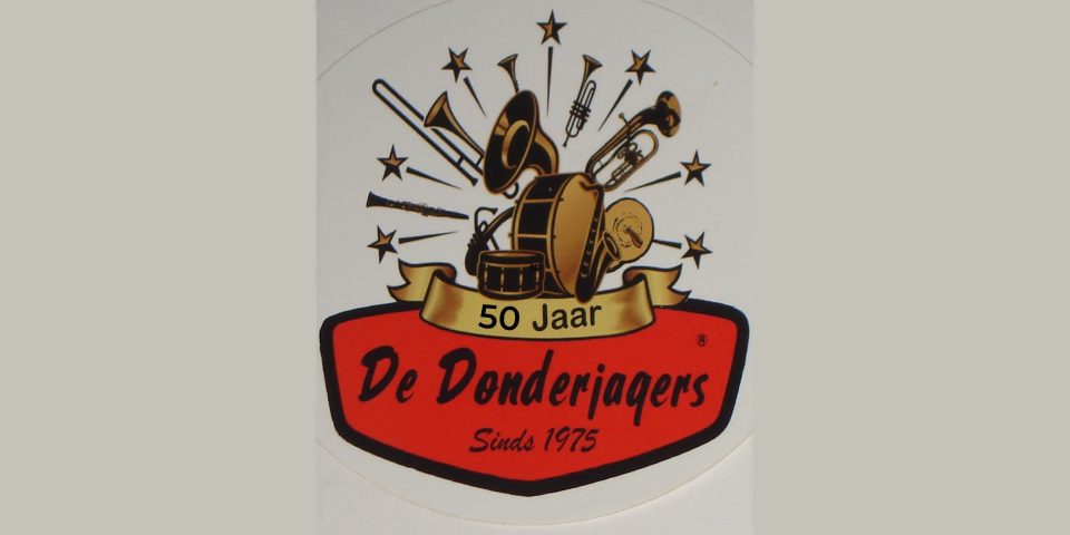 Halve eeuw Donderjagers: 50 jaar muziek, lol en traditie
