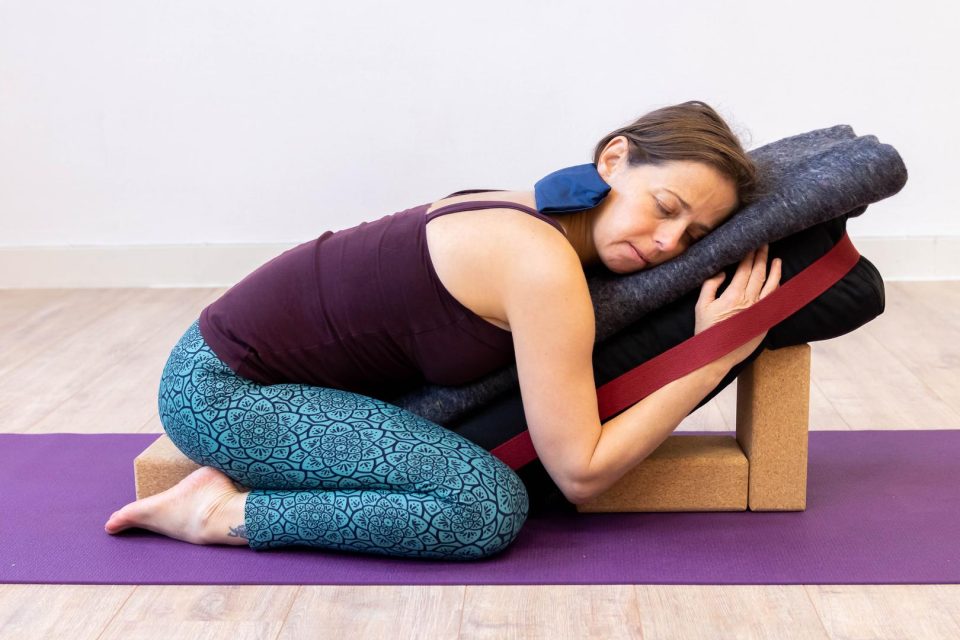 Kom tot rust met Restorative Yoga & Yoga Nidra bij Infabriek Boekel