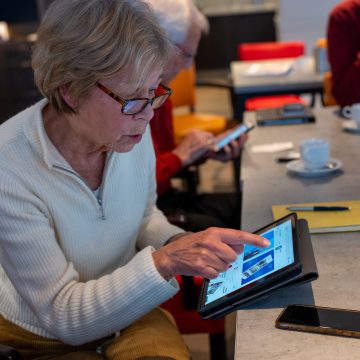 Help iemand digitaal vaardiger worden