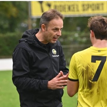 V.v. Boekel Sport en Michel Kuijpers gaan de samenwerking met een jaar verlengen.