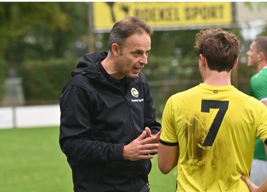 V.v. Boekel Sport en Michel Kuijpers gaan de samenwerking met een jaar verlengen.
