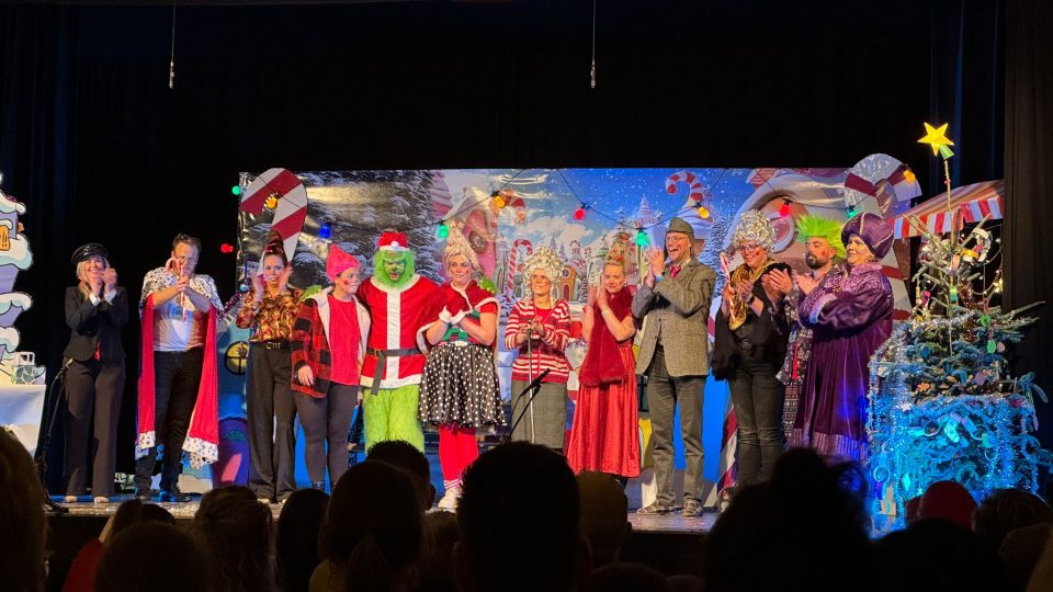 Geslaagde kerstmusical Kindcentrum de Regenboog