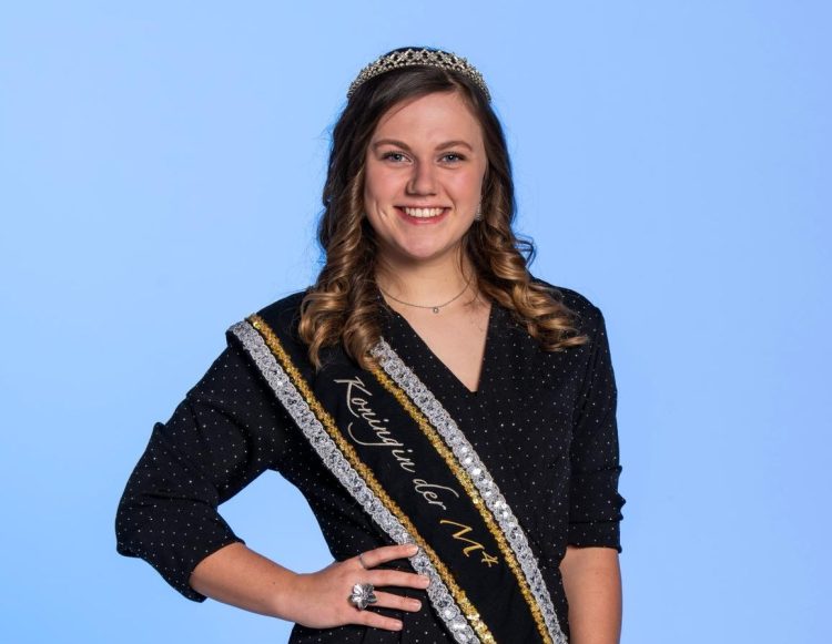 Hier is ze dan: Koningin der M4 Kim de 2e!