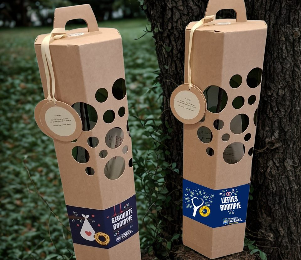 Nieuwe traditie gemeente Boekel: een boompje cadeau voor nieuw leven en nieuwe liefde!