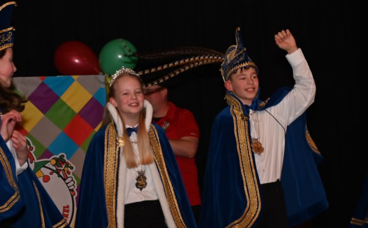 C.S. de Knöllekes onthult Jeugdprinses Janne, Jeugdvorst Noah en de jeugdraad