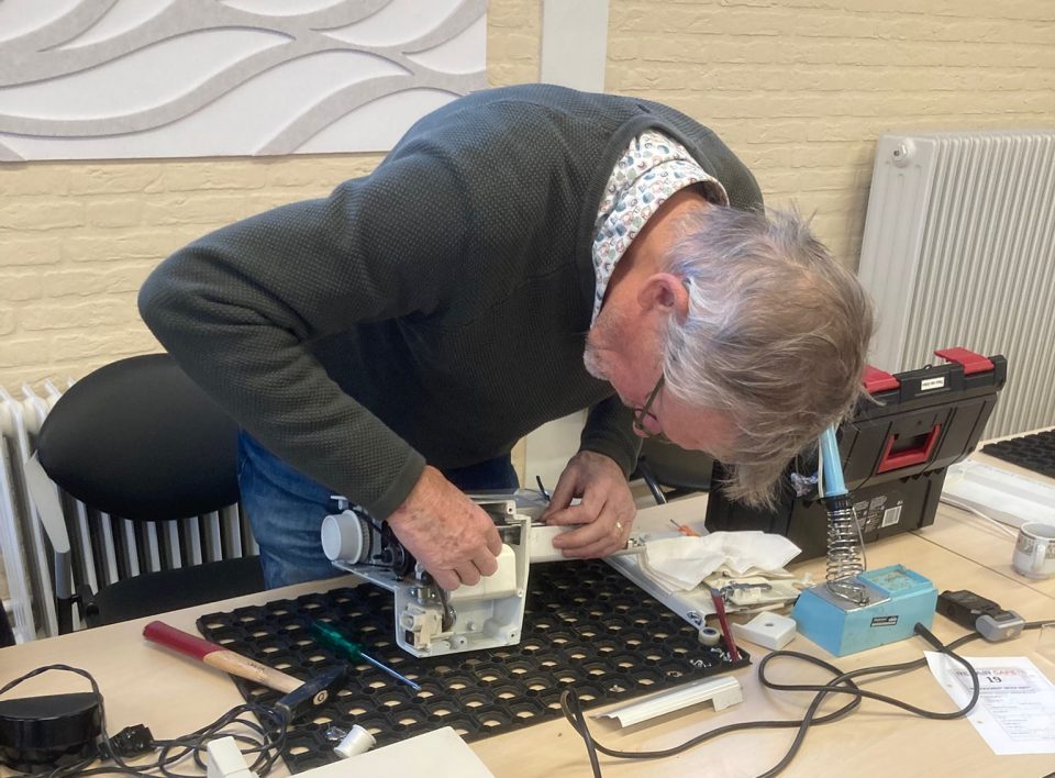 Repair Café: Van je kinderen moet je het hebben