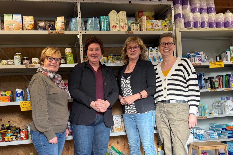 Wethouder Jeanne van Eert op bezoek bij de Deelplaats in Boekel