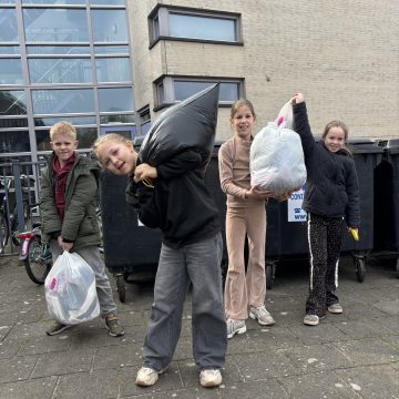 Samen tegen verspilling: Kindcentrum Octopus in actie voor textielrecycling