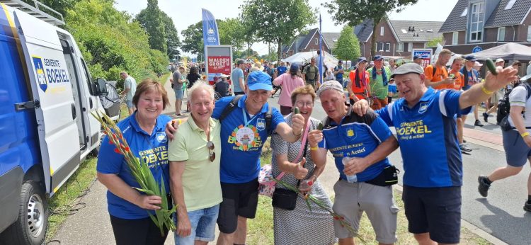 Wandel je de Vierdaagse? Vraag je gemeente Boekel-shirt aan!